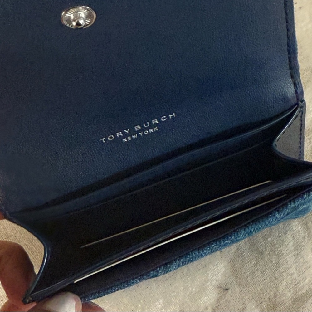 New Tory Burch Denim WILLA DENIM MINI TOP HANDLE BAG & matching cardholder - Picture 10 of 11